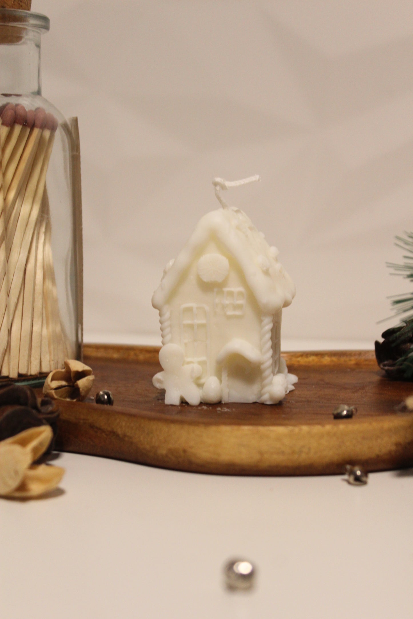 VELA DECORATIVA CASA GENGIBRE